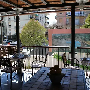 https://affittacamere-delaide.hotelitalianriviera.com